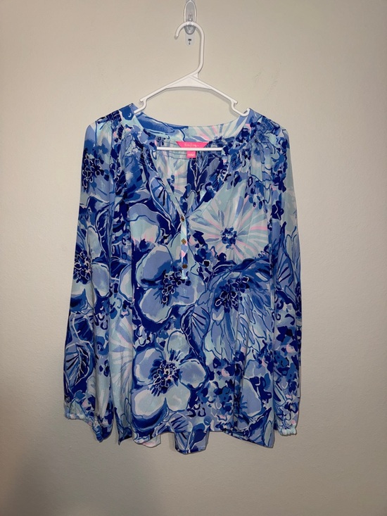 Lilly Pulitzer Tops - Lilly Pulitzer Elsa Blue Floral Peasant Blouse - silk - XL